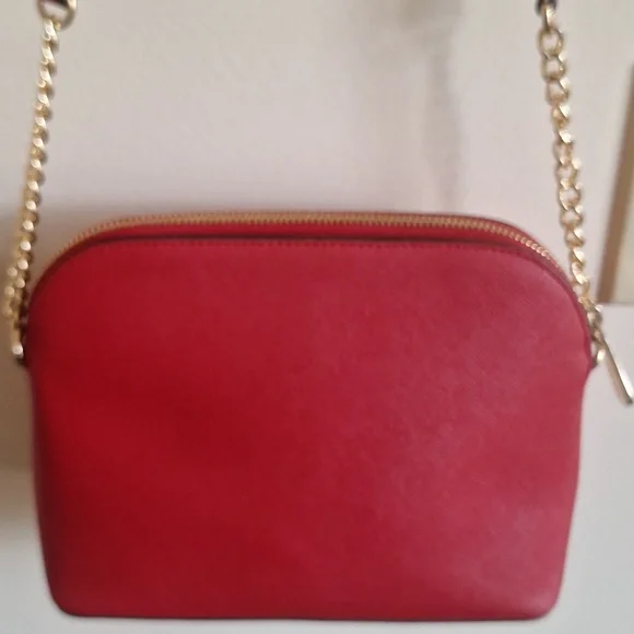 Michael Kors Large Red Saffiano Dome Crossbody Gokd Hardware - Picture 4 of 11